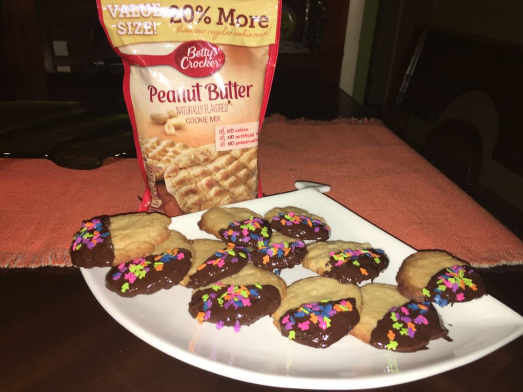 Chocolate-dipped sugar cookies with the Betty Crocker Sugar Cookie mix