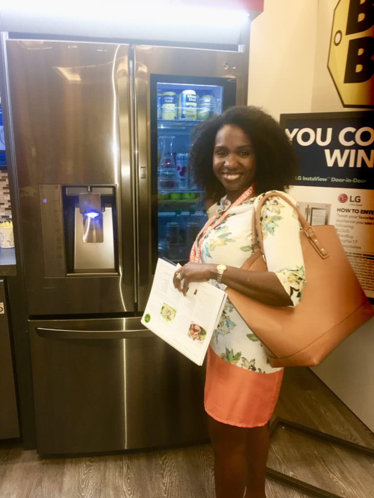 Checking out the LG vendor booth at BlogHer17 conference